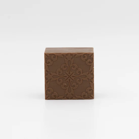 Savon Amber - image 3